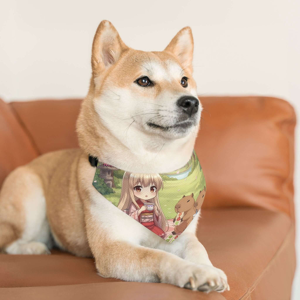Collier Bandana Chat & Chien Anime HARU Muse Chibi sur un chien Shiba Inu avec un design adorable de personnage kemonomimi, Kuro Neko Shop.