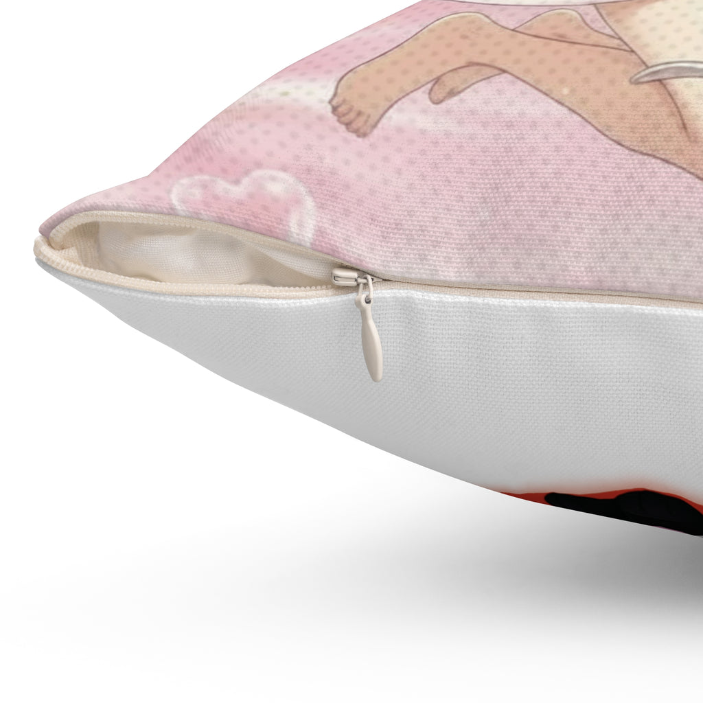 Coussin Carré Anime AIKO montrant le motif doux et romantique avec zip visible sur le côté.