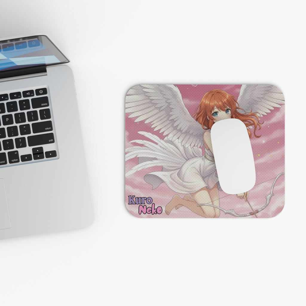 Tapis de souris Anime AIKO avec design de muse cygne, ajoutant poésie et douceur à votre espace de travail.
