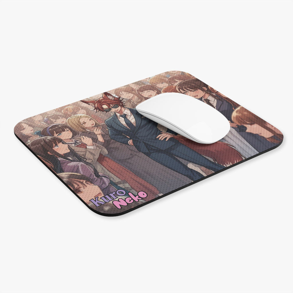 Tapis de souris Anime KAITO avec fontaine de personnages anime en arrière-plan et un personnage central en costume.