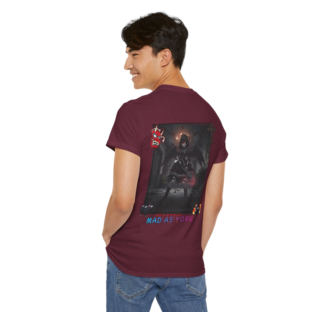 T-shirt Anime YORU porté par un homme, design montrant Yoru dans un style sombre et gothique, idéal pour les fans d'anime.