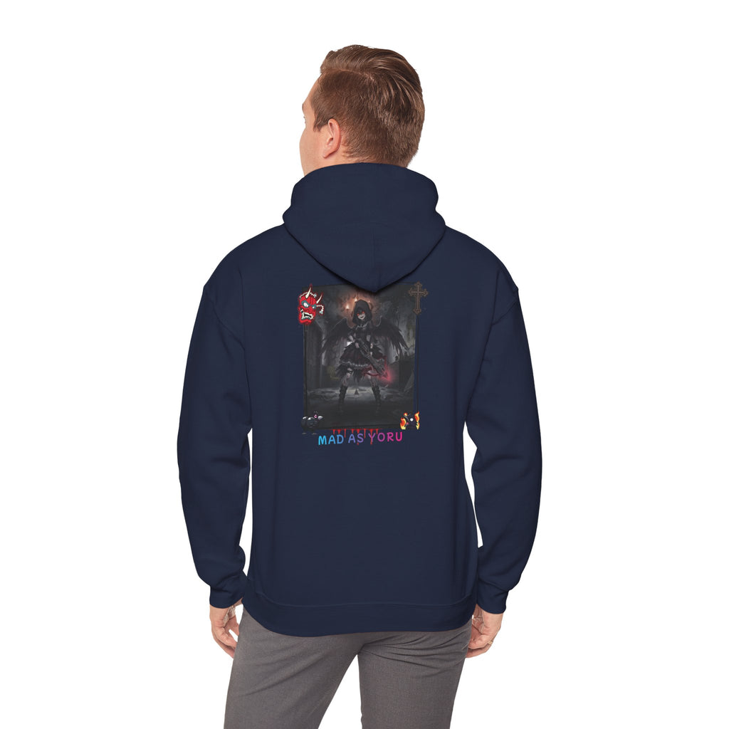 Homme portant le Sweat à Capuche Anime YORU, illustré par une design de chasseresse gothique.
