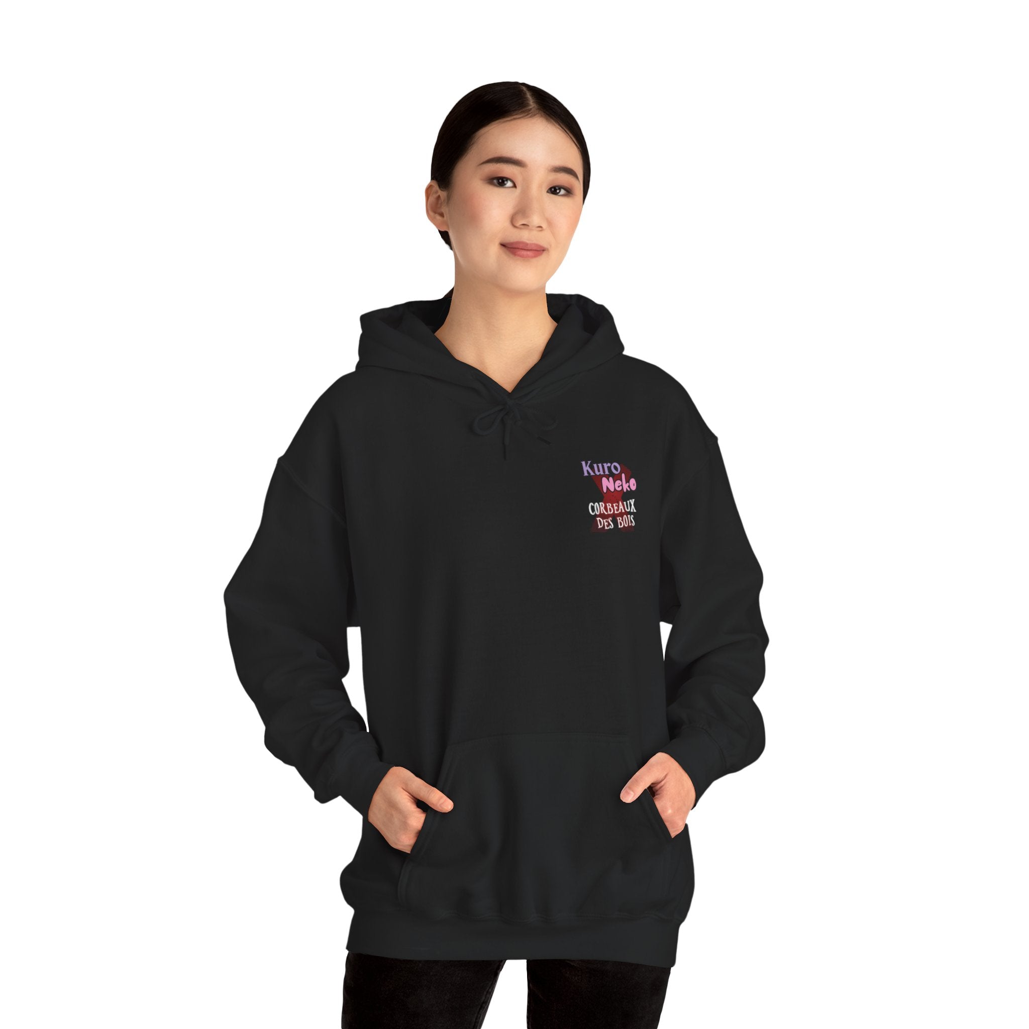 Sweat à Capuche Anime YORU muse avec un design unique sur fond noir, parfait pour les fans de style gothique.