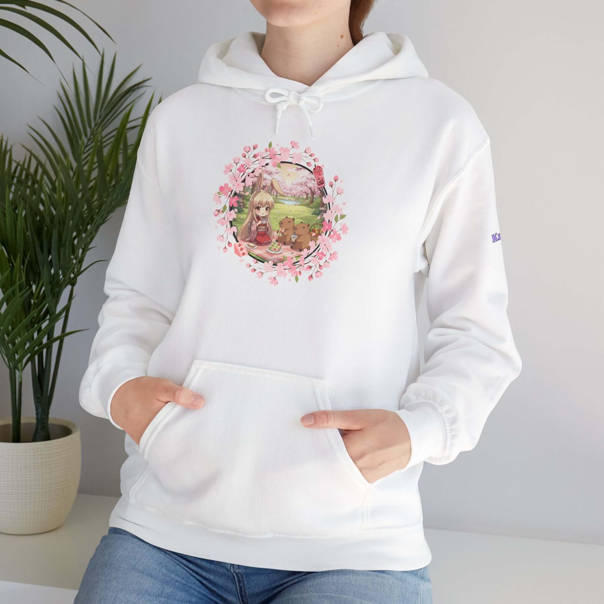 Sweat à capuche Anime HARU Muse Chibi Pique-nique Sakura avec motif de pique-nique et pétales de sakura, Kuro Neko Shop.
