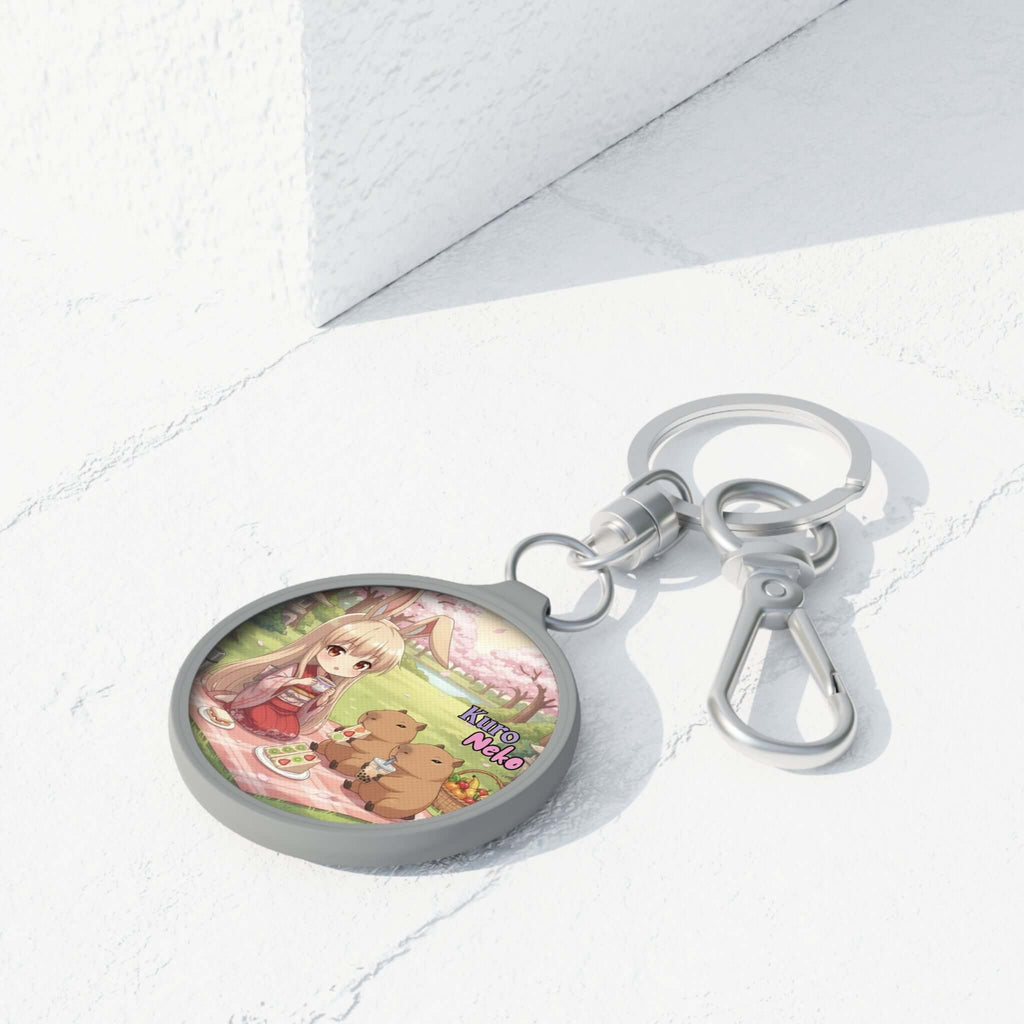 Porte-Clés Anime HARU Chibi avec illustration de muse kawaii et pique-nique, design adorable et mignon.